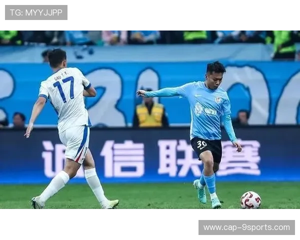 大连主场战术调整奏效，对手防线屡遇难题